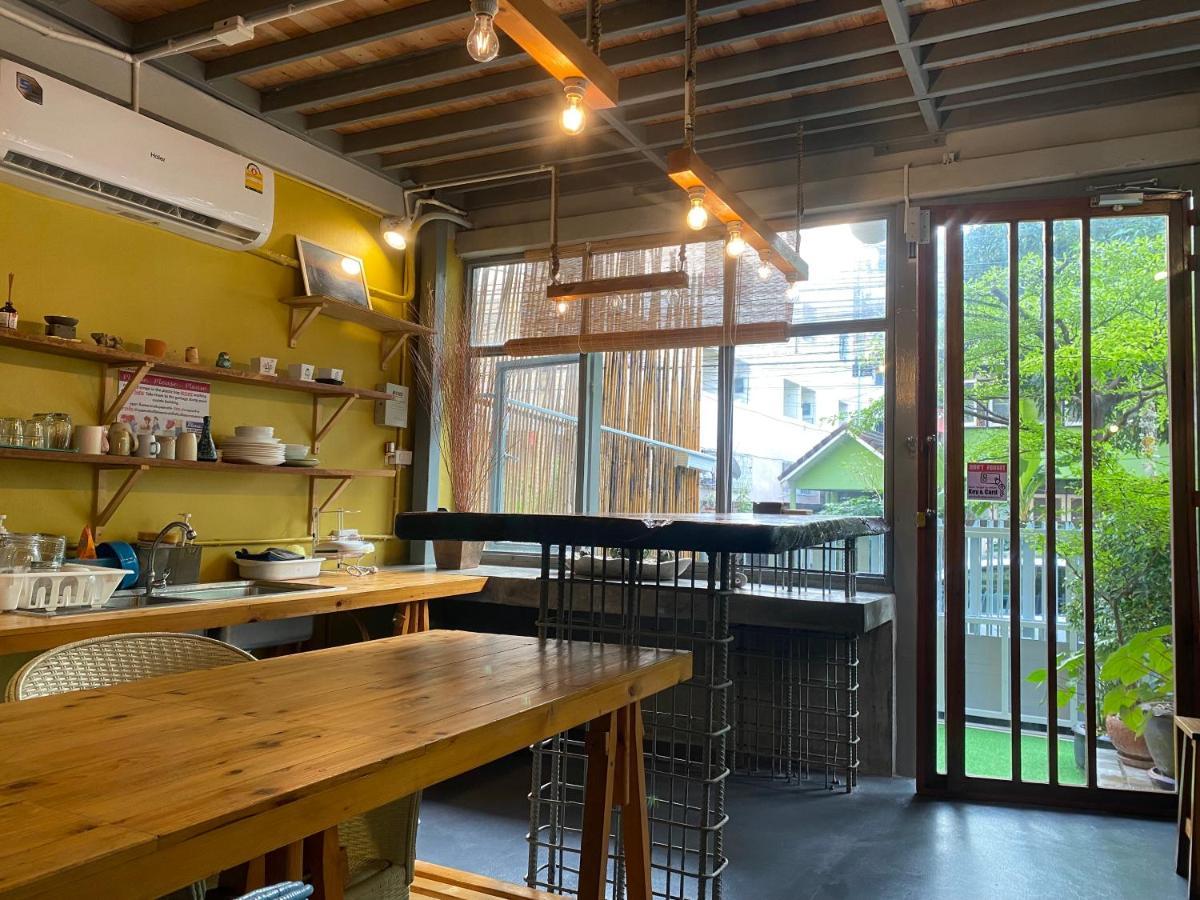 Nesuto Hostel Ramkamhaeng 52 Bangkok Exterior photo